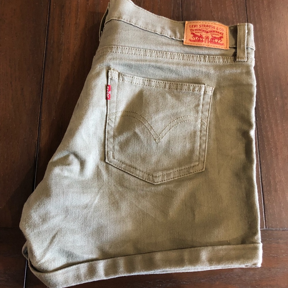 Olive green Levi shorts